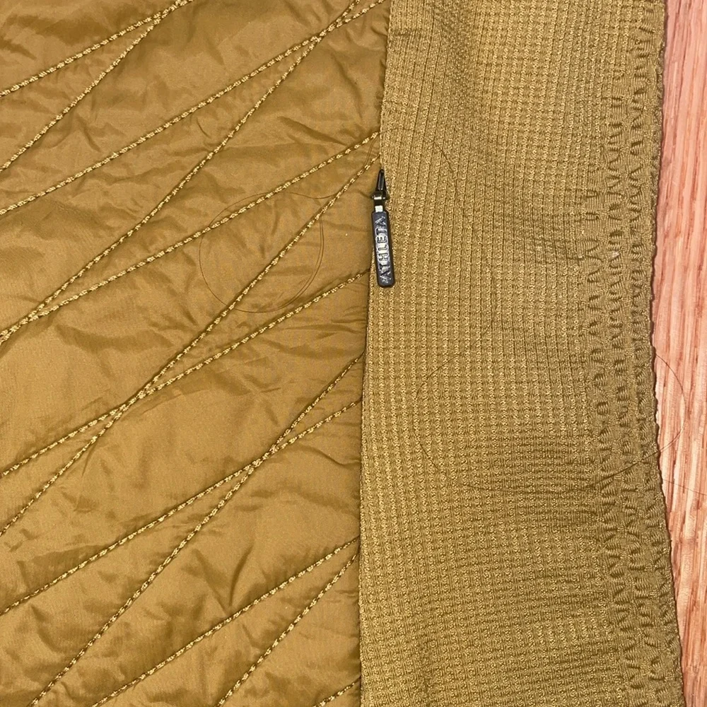 Athleta gold athletic